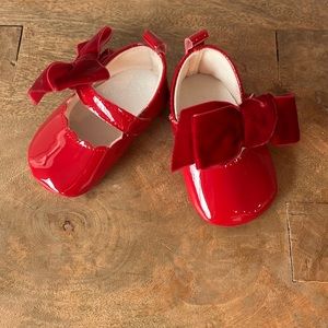 Baby Girl’s Patent Mary Janes (3-6M)